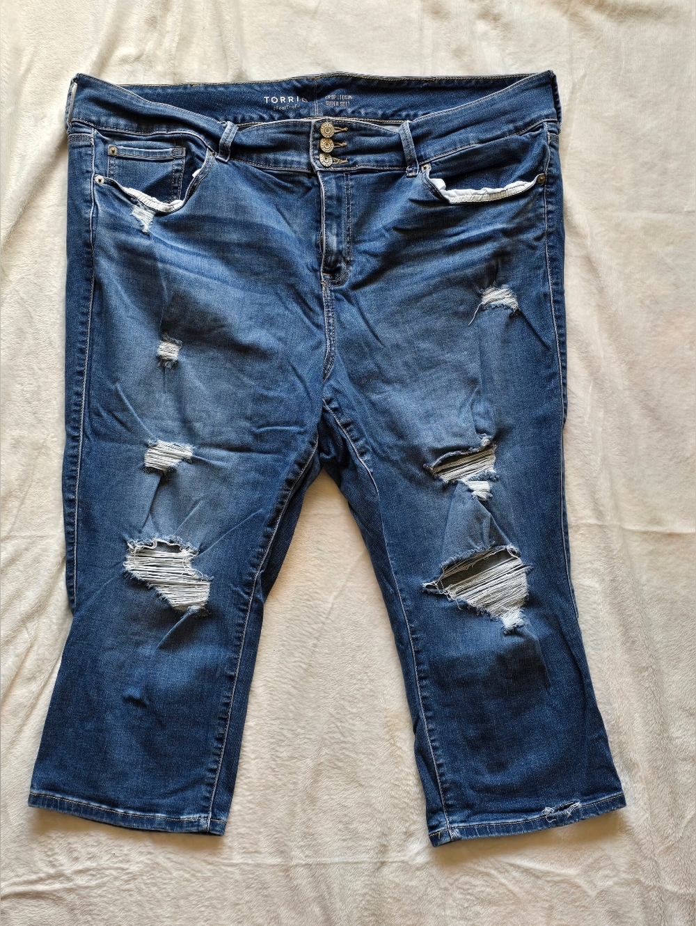 torrid Super Soft Dark Blue Distressed Cropped Jegging Plus Size 24